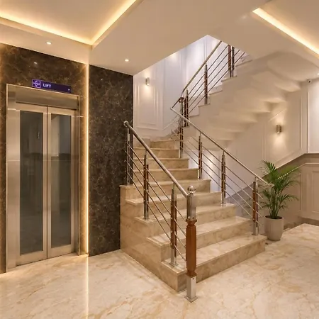 The Elevate Hotel Near Terminal 3 Delhi Airport With- Free Airport Pickup-2