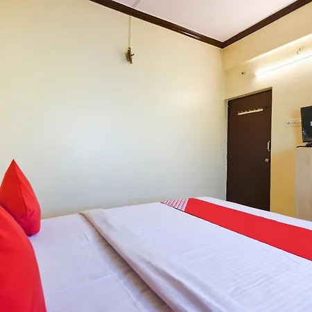 Hotel O Swaraj Resto And Lodging-3