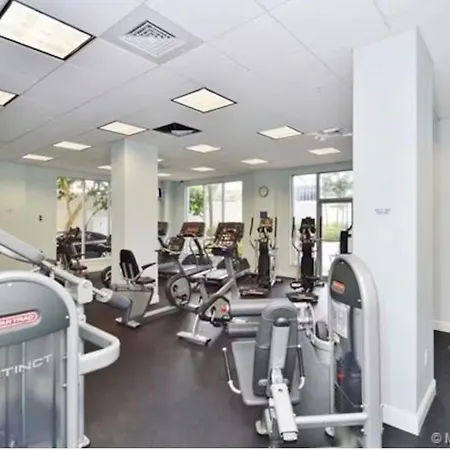 Beautiful Penthouse Condo With Stunning Views Of Both Ocean And City-2
