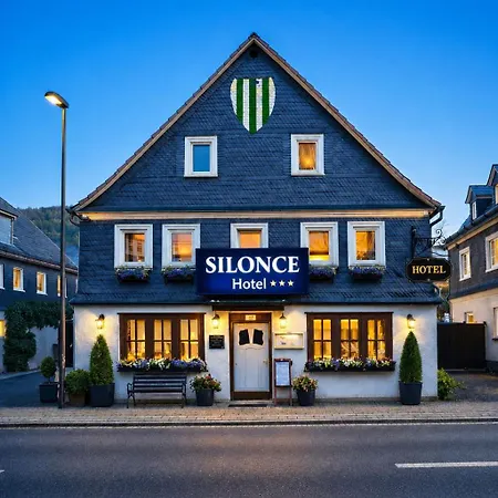 Hotel 24 Silonce Gruppe Stilvolles Hotel Im Kreis Olpe Parkplatz & Qualitaet-3