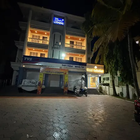 Hotel Gulmohar-3