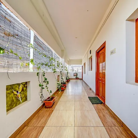 Hotel O Sms Homes-2