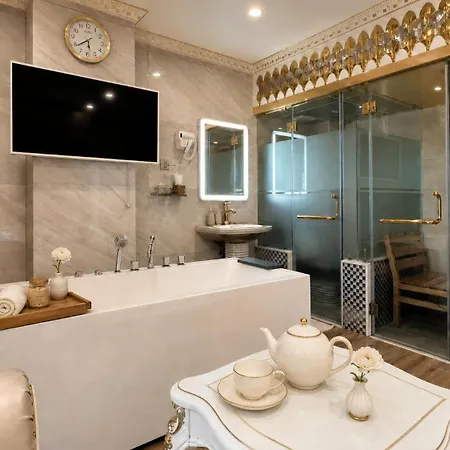 Amory Royal Hotel-3