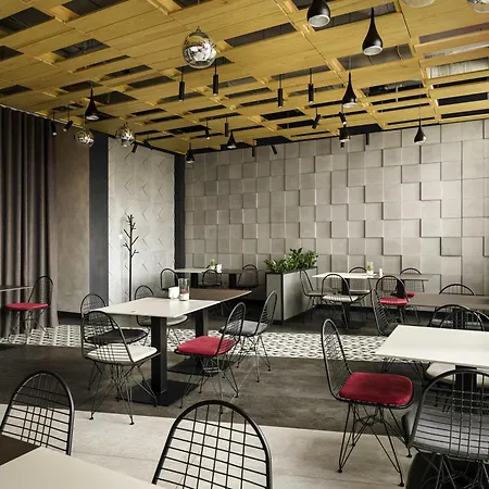 Ibis Kyiv Beresteiska-2