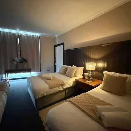Luxe Rooms-2