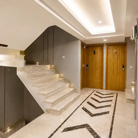 Hotel Glitz - Walk In From New Delhi Railway Station-3