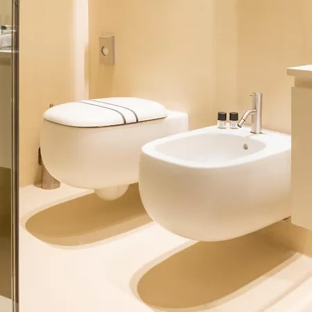 Five Suite Palermo Politeama- Luxury B&B & Jacuzzi-3