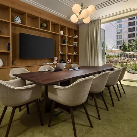 Duo Hotel Lisbon, Curio Collection By Hilton-2
