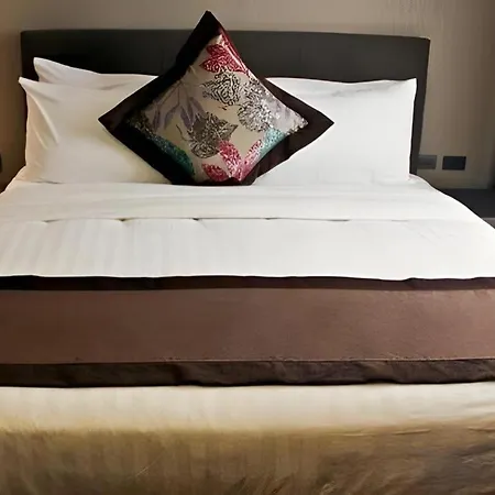 F1 Hotel Manila-2