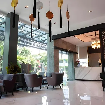 Iconic Hotel-2