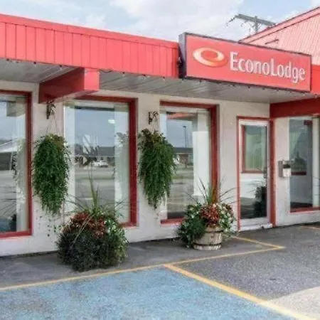 Econo Lodge-2