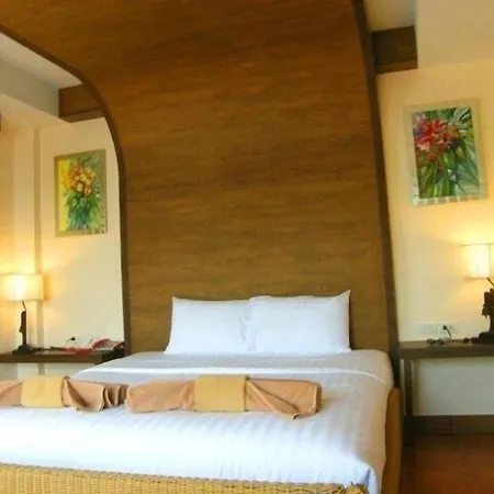 Red Balcony Hotel-3