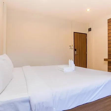 B2 Airport Boutique & Budget Hotel-3