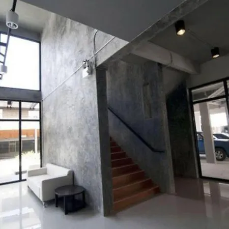 B2 Thippanate Boutique & Budget Hotel-3