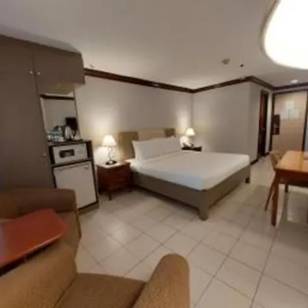 Las Palmas Hotel De Manila-2