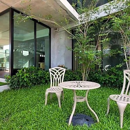 B2 Phuket Boutique & Budget Hotel-2