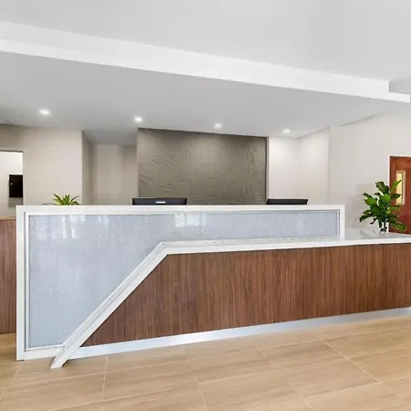 Roundhouse Suites-2