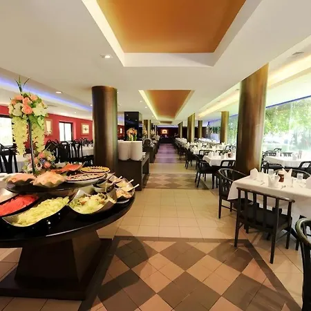 Holiday Garden Hotel-3
