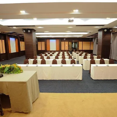 Holiday Garden Hotel-3