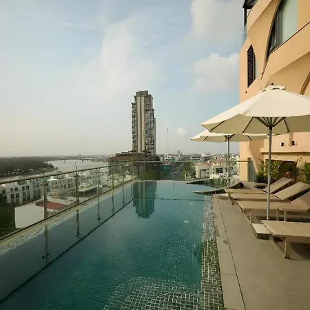 The Iris Signature Hotel And Spa-3
