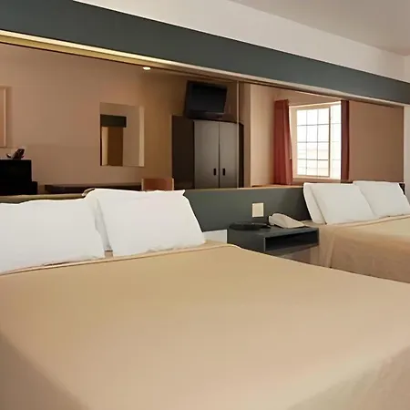 Quality Inn & Suites Elko-3