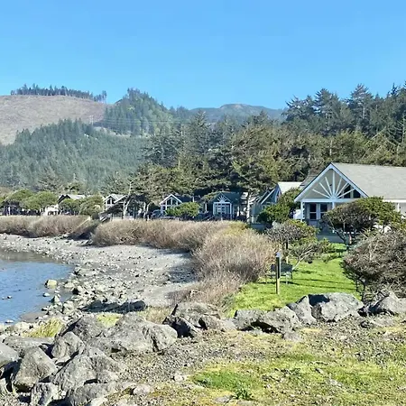 Turtle Rock Rv Resort & Cottages-2