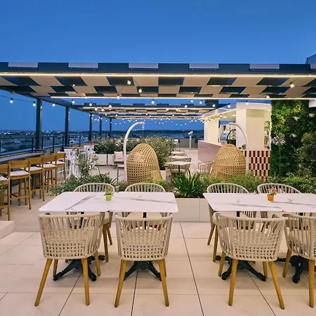 Ibis Styles Madrid Airport Valdebebas-2