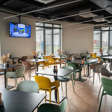 Ibis Styles Debrecen Airport-2