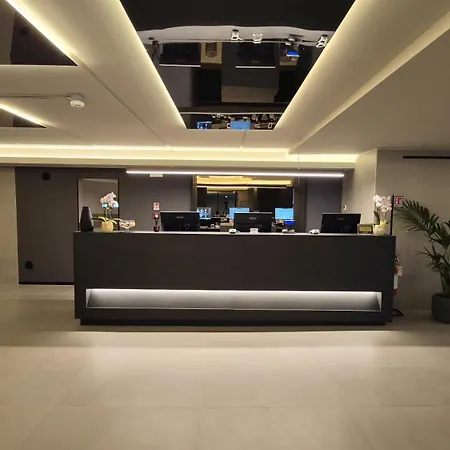 Kira Suites Hotel Milano-2