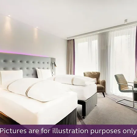 Premier Inn Stuttgart Zuffenhausen-3