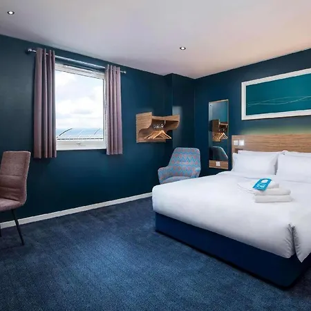 Travelodge Camberley Central-3