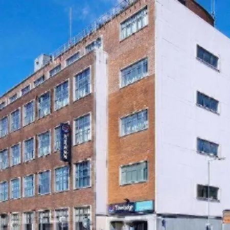 Travelodge Carlisle Central-2