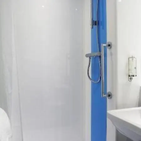 Travelodge Birmingham Central Newhall Street-2