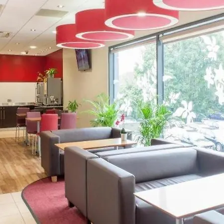 Travelodge London Twickenham-3