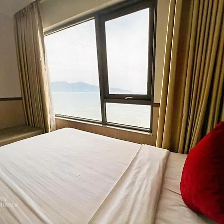 Serene Beach Hotel Danang-3