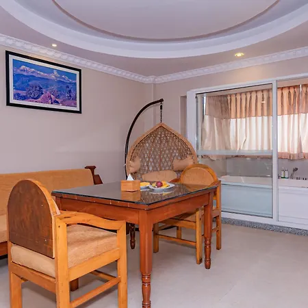 Kuti Resort & Spa-3