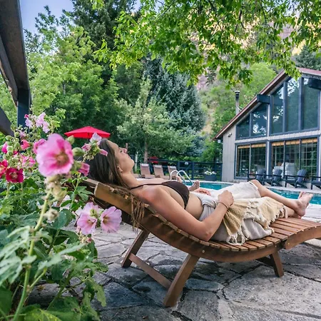 Wiesbaden Hot Springs Hotel & Spa-2