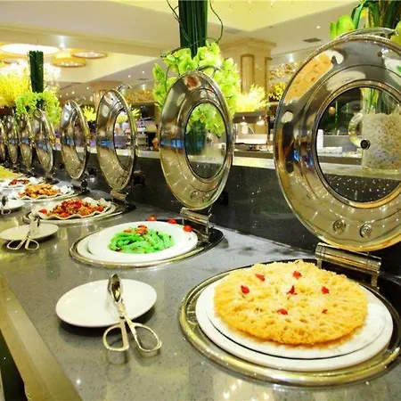 Swan Lake Recreation Hotel Foshan-3