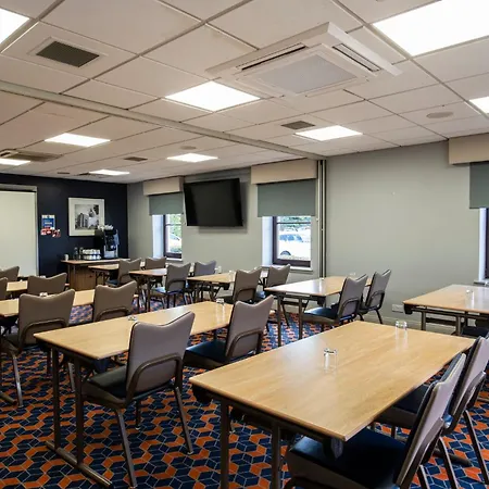 Holiday Inn Express Perth By Ihg-3