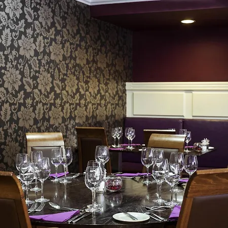 Mercure Dartford Brands Hatch Hotel & Spa-3