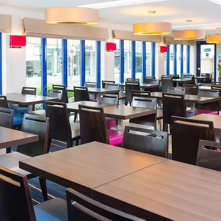 Holiday Inn Express London - Wandsworth By Ihg-2