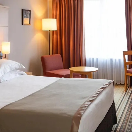 New Hotel Charlemagne-2