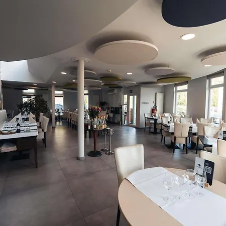 Ibis Styles Charleroi Airport Aero 44-2