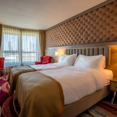 Art Hotel Rotterdam-Fully Renovated-2