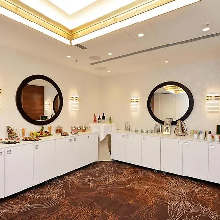 Best Western Plus Delta Park Hotel-3