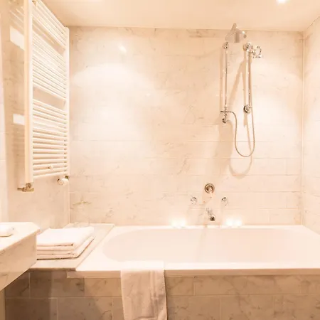 Suitehotel Posthoorn-3