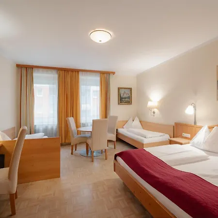 Adlerhof-2