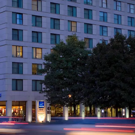 Novotel Berlin Mitte-3