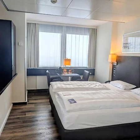 Park Inn By Radisson Berlin Alexanderplatz-2