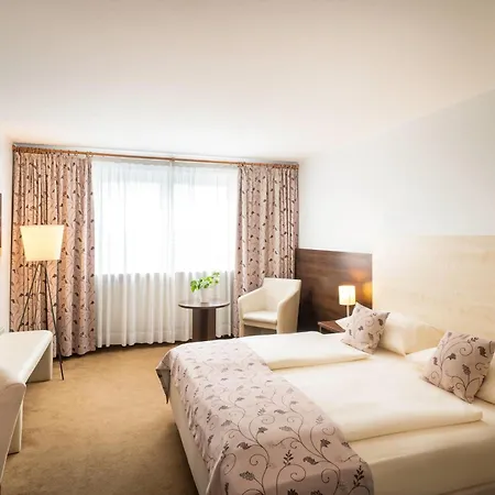 Qu Hotel, Trademark Collection By Wyndham-3